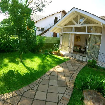 Pousada Ipe Amarelo E Quinta Dos Medeiros Bed and Breakfast Γκραμάντο Εξωτερικό φωτογραφία
