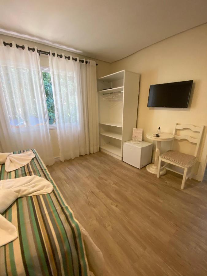 Pousada Ipe Amarelo E Quinta Dos Medeiros Bed and Breakfast Γκραμάντο Εξωτερικό φωτογραφία